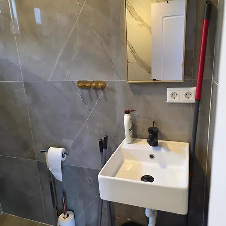 Violand Apartman